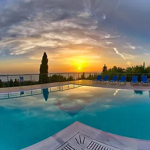 Vrionis Panoramic Sunset Apartment