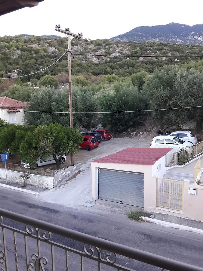 Erminia Studios Μουσάτα 0*,